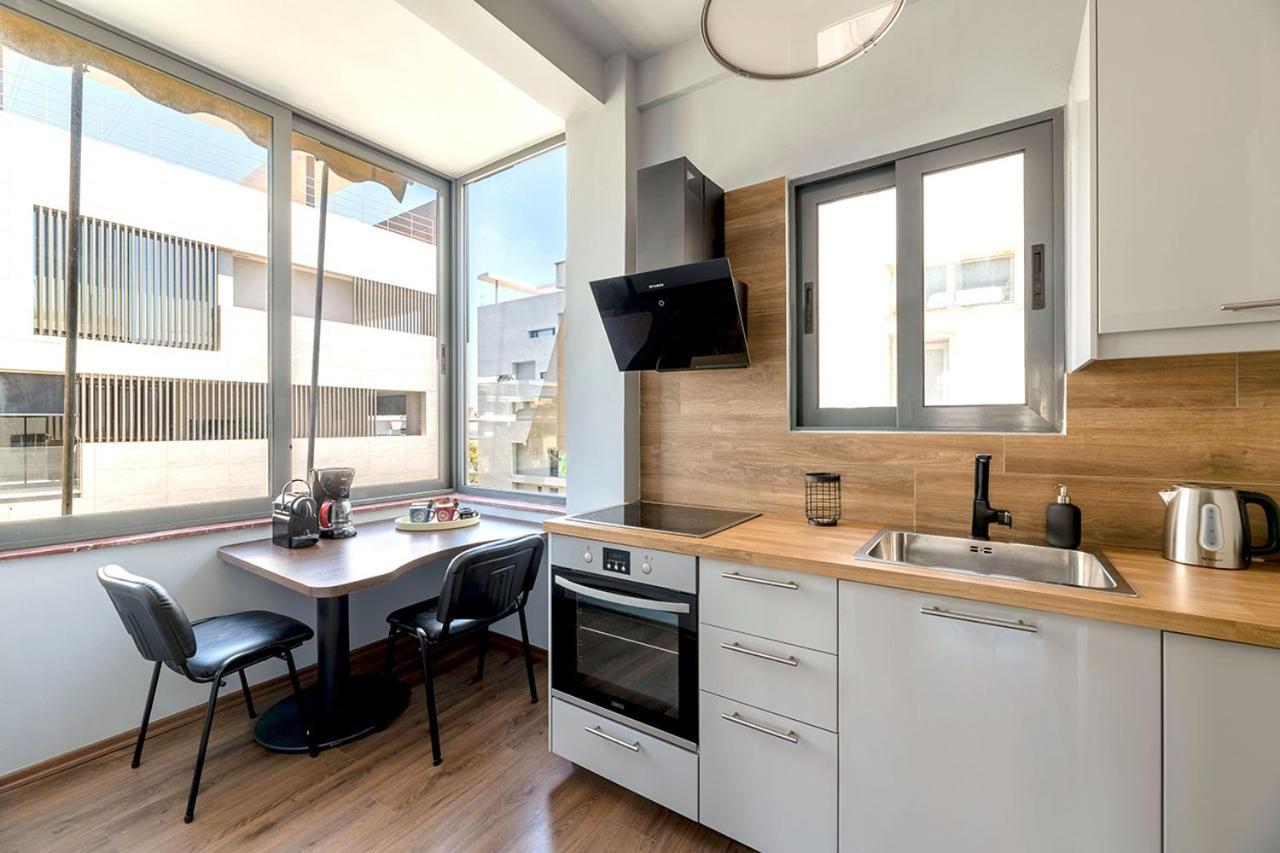 Boutique39 Luxury Apartment Glyfada Atene Esterno foto