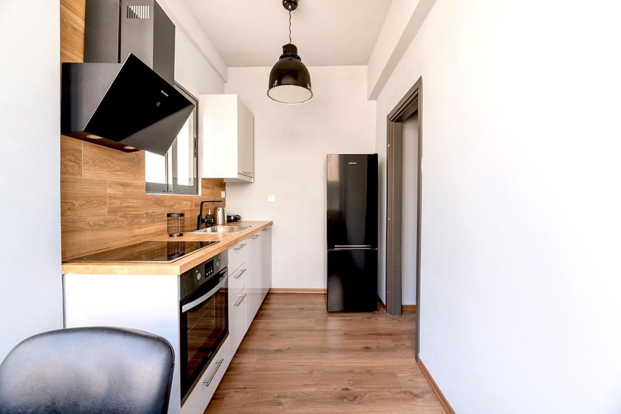 Boutique39 Luxury Apartment Glyfada Atene Esterno foto